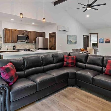 Luxe Mt. Rainier Lodge W/ Hot Tub-Ac-Game Room แอชฟอร์ด ภายนอก รูปภาพ