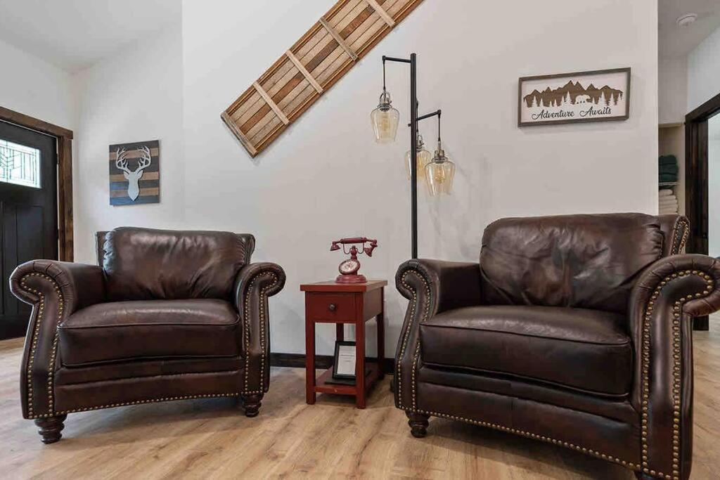 Luxe Mt. Rainier Lodge W/ Hot Tub-Ac-Game Room แอชฟอร์ด ภายนอก รูปภาพ