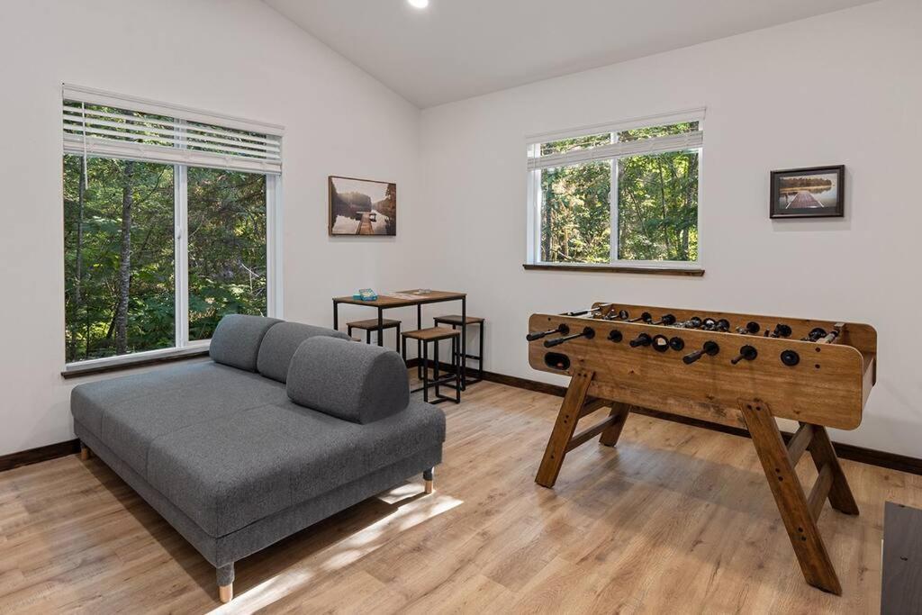 Luxe Mt. Rainier Lodge W/ Hot Tub-Ac-Game Room แอชฟอร์ด ภายนอก รูปภาพ